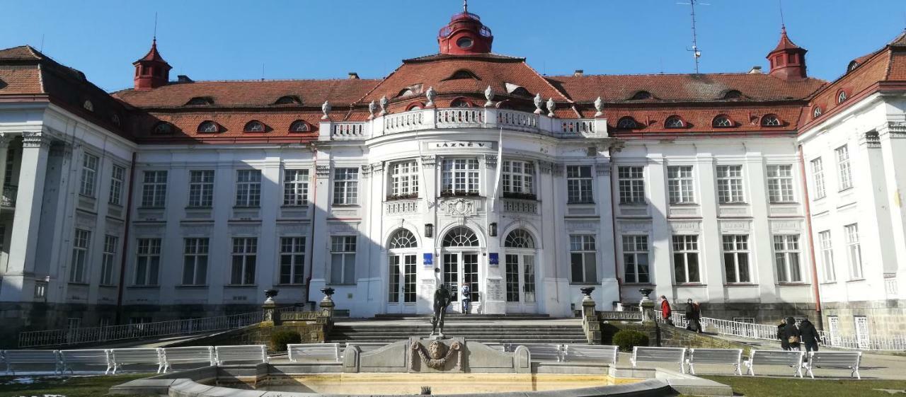 Holiday Apartments Карловы Вары Экстерьер фото